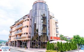 North Beach Hotel